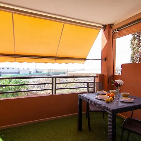 - Bonito Y Luminoso Apartamento Junto Al Mar Apartamento